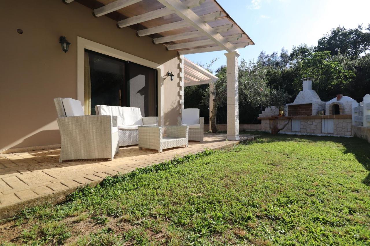 Theonymfi Luxury Villas Doukádes Extérieur photo