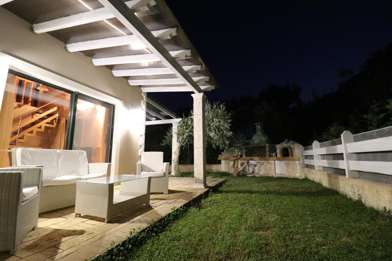 Theonymfi Luxury Villas Doukádes Extérieur photo