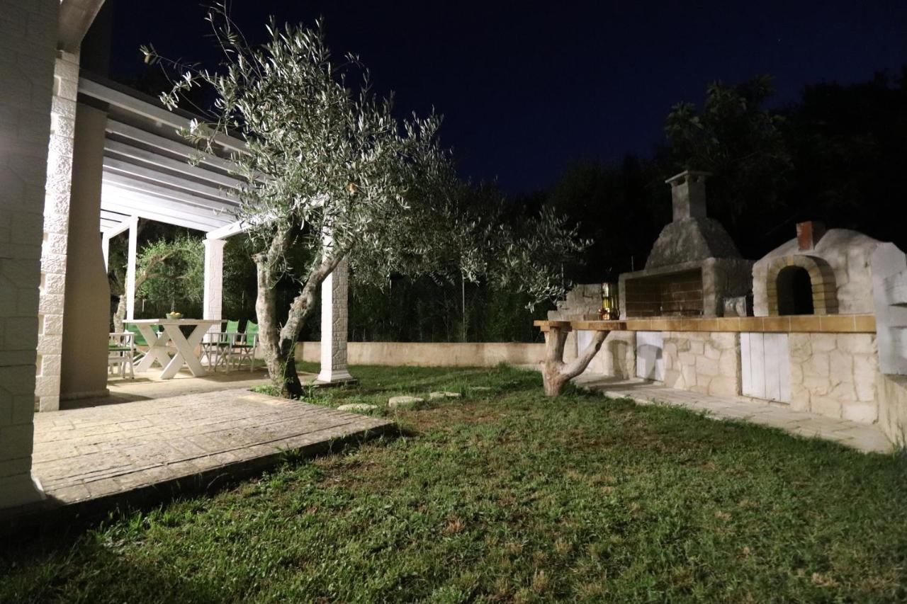 Theonymfi Luxury Villas Doukádes Extérieur photo