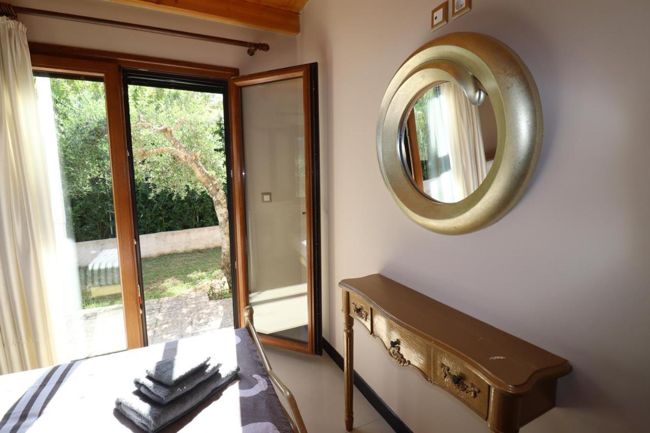 Theonymfi Luxury Villas Doukádes Extérieur photo
