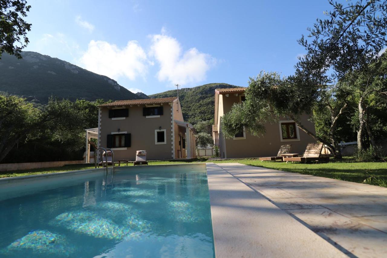 Theonymfi Luxury Villas Doukádes Extérieur photo