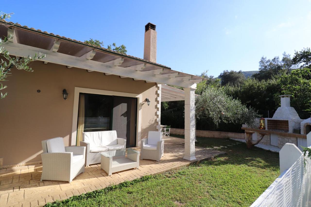 Theonymfi Luxury Villas Doukádes Extérieur photo