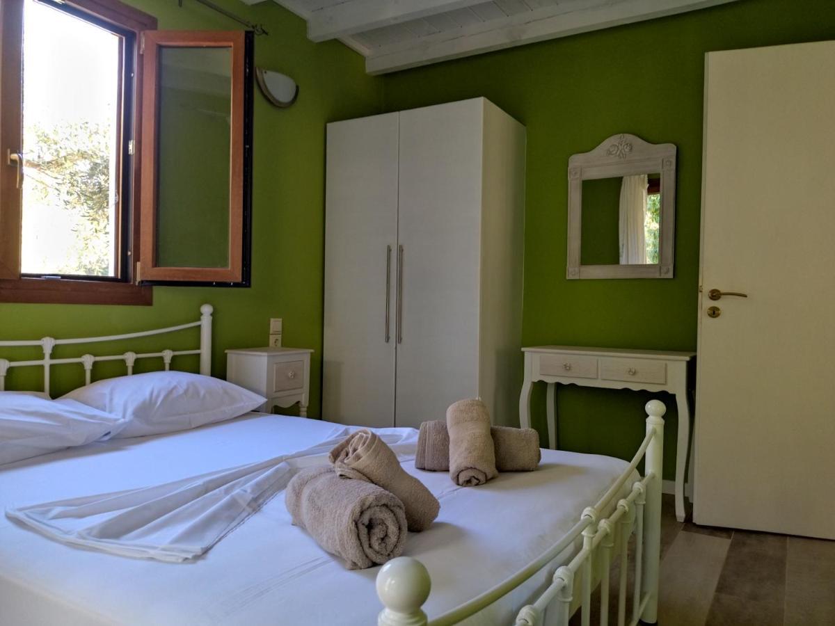 Theonymfi Luxury Villas Doukádes Extérieur photo